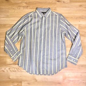 Banana Republic Men’s gray & yellow shirt. Sz. L